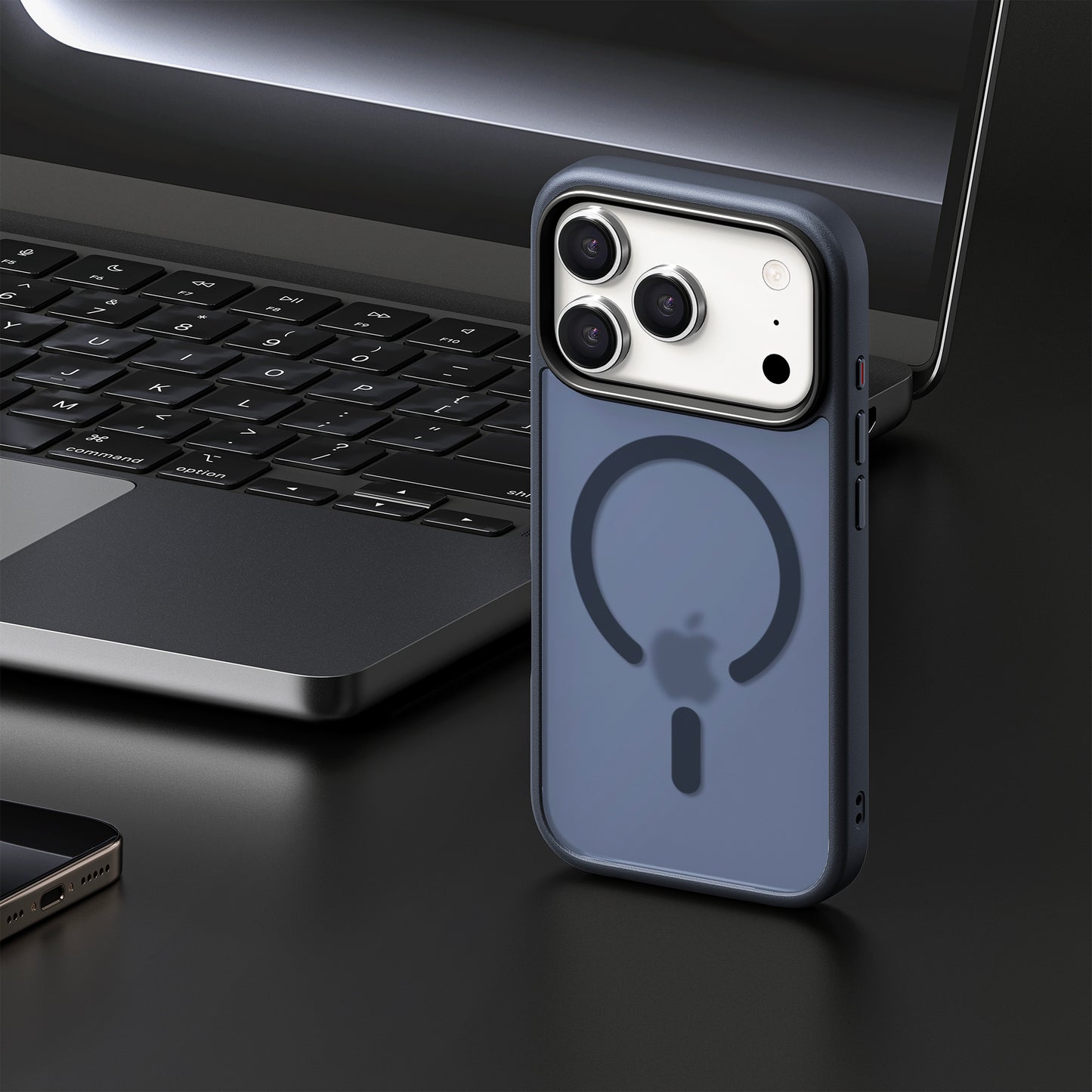 iPhone 17 Pro Max hoesje Transparant Mat Donker Blauw MagSafe - iDenn