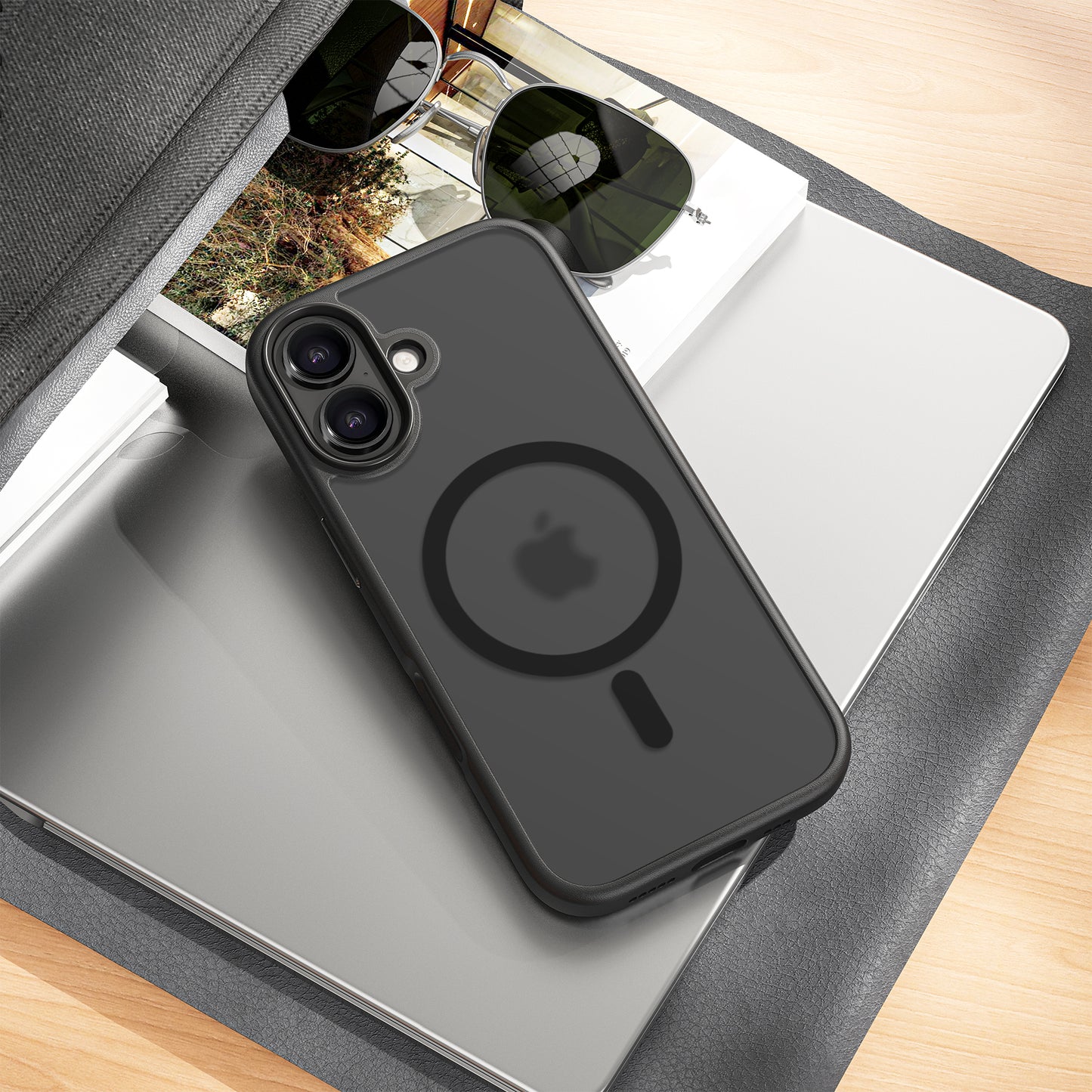 iPhone 17 hoesje Transparant Mat Zwart MagSafe - iDenn